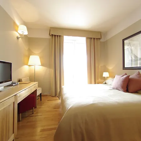 Indijan Hotel