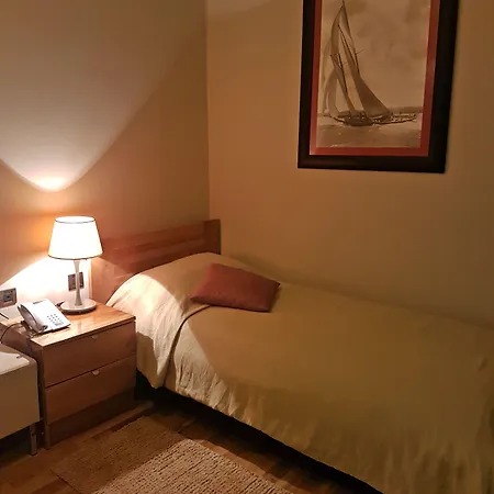Indijan Hotell Orebić